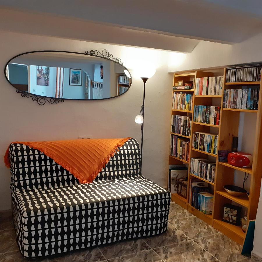 Casa De Las Flores - A Picture Perfect Location! 埃尔加斯托尔 外观 照片